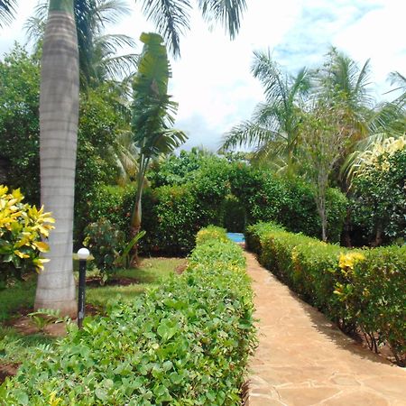 Villas Dora And Holly Diani Beach Extérieur photo