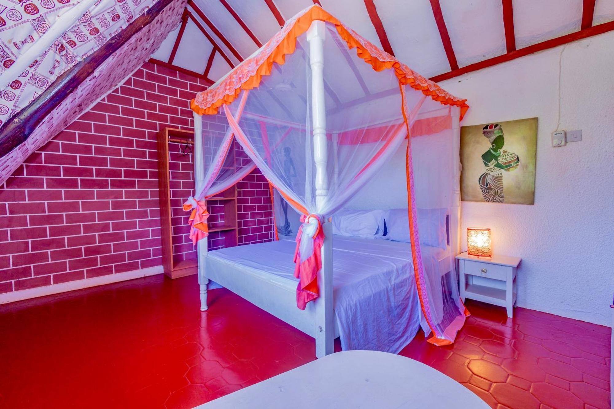 Villas Dora And Holly Diani Beach Extérieur photo