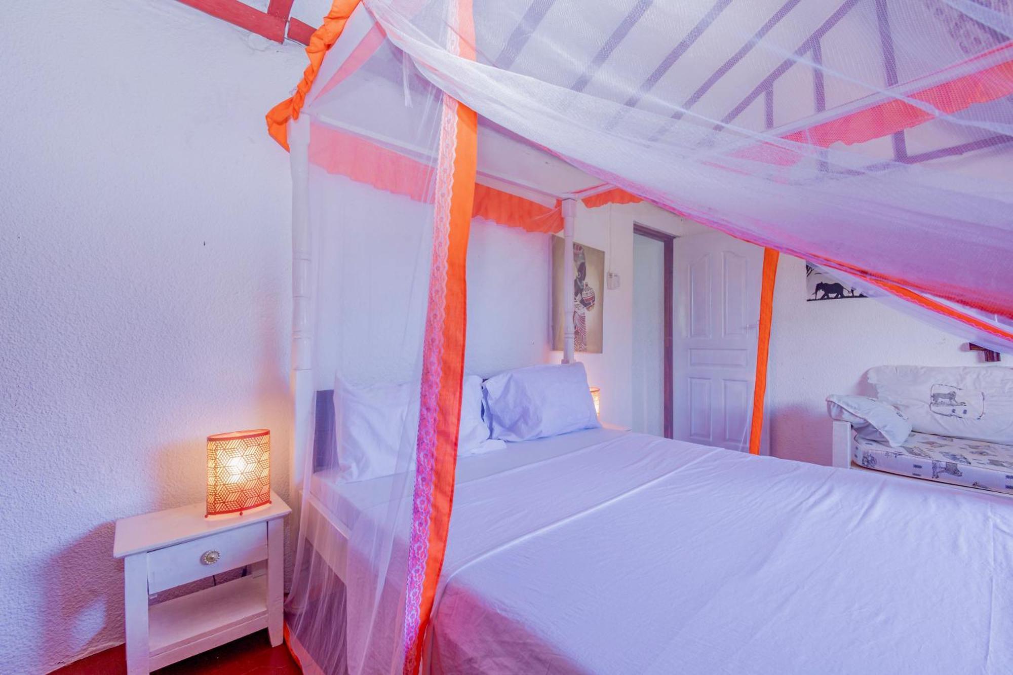 Villas Dora And Holly Diani Beach Extérieur photo