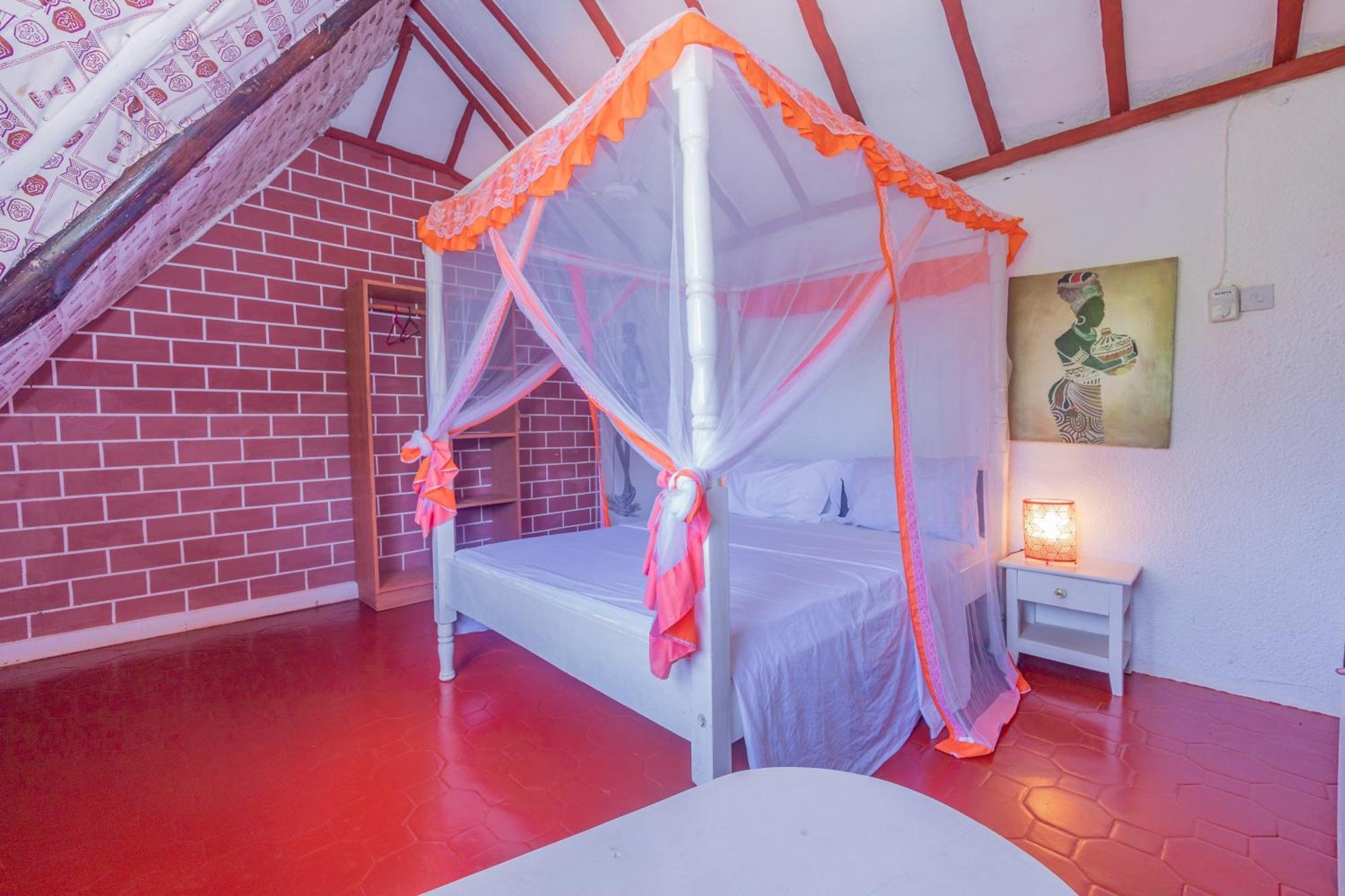 Villas Dora And Holly Diani Beach Extérieur photo