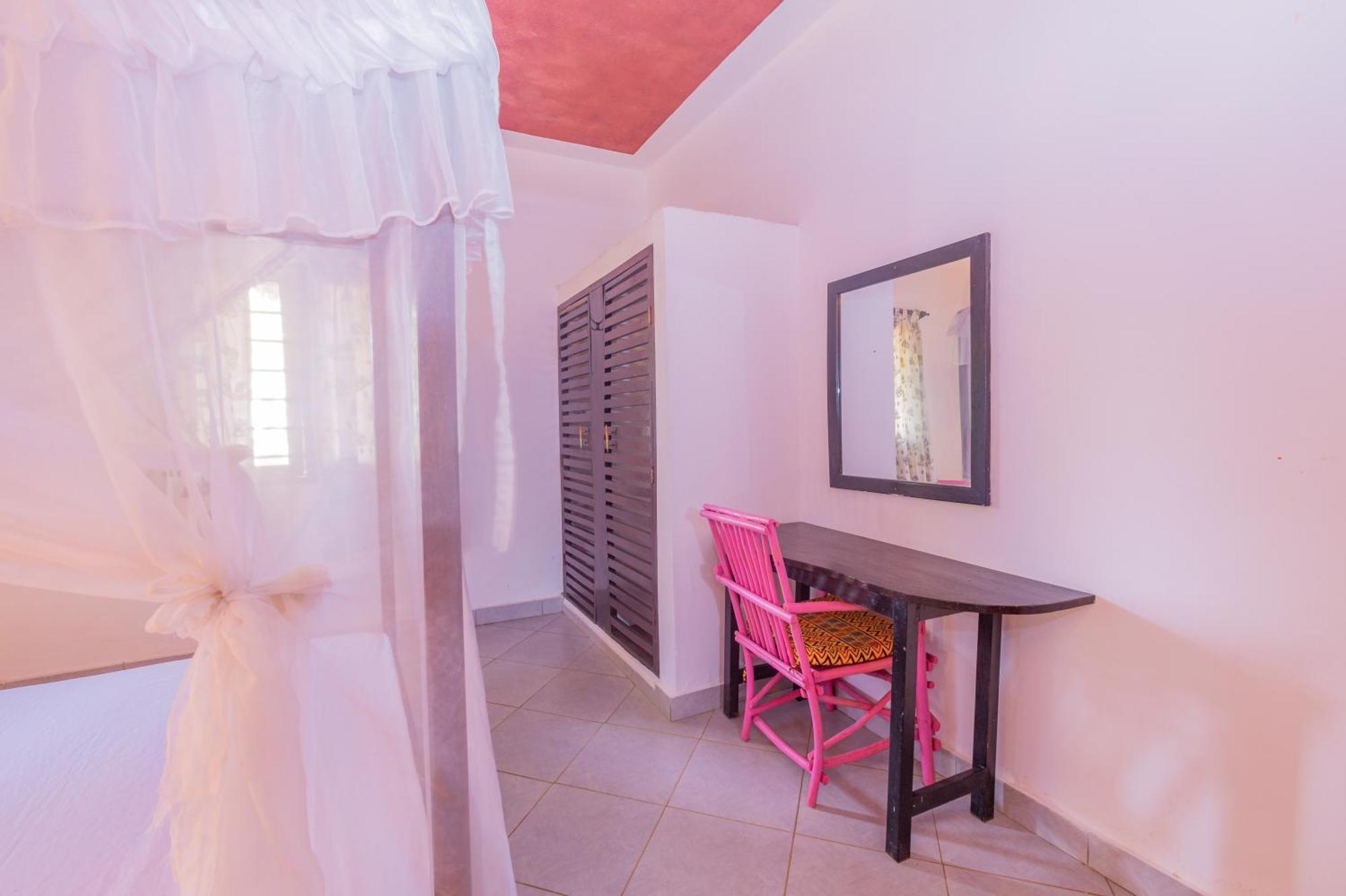Villas Dora And Holly Diani Beach Extérieur photo